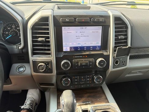 Used 2020 Ford F150 Lariat AWD/4WD image 12