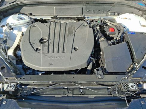 Certified 2023 Volvo XC60 B5 Plus w/ Climate Package image 28