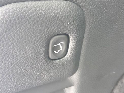 Used 2021 Jeep Grand Cherokee Overland image 10