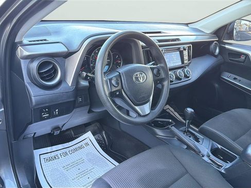Used 2016 Toyota RAV4 LE AWD/4WD image 17