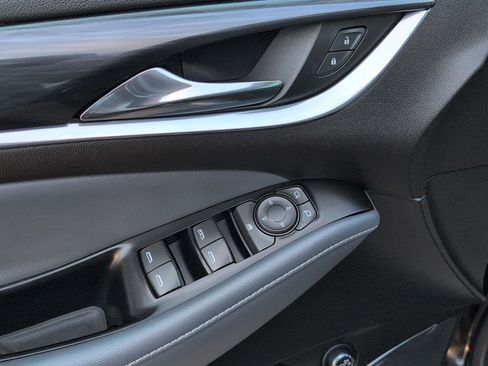 Used 2024 Buick Enclave Essence w/ Experience Buick Package image 17