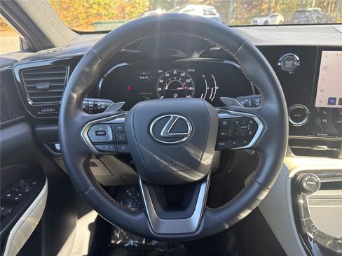 Used 2022 Lexus NX 250 FWD image 12