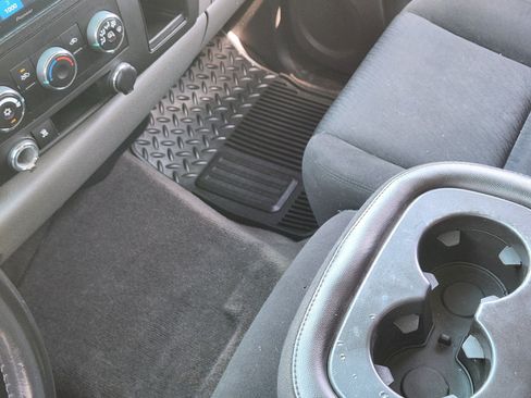 Used 2011 Chevrolet Silverado 1500 LS RWD image 16