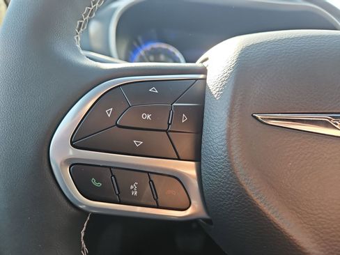 New 2026 Chrysler Pacifica Select image 25