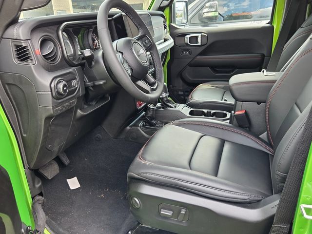 Used 2026 Jeep Wrangler Unlimited Rubicon AWD/4WD image 7