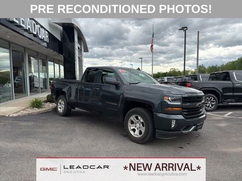 Used 2017 Chevrolet Silverado 1500 LT w/ All Star Edition AWD/4WD image 7