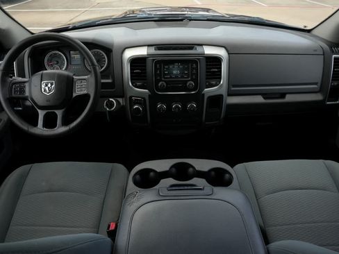 Used 2019 RAM 1500 Classic SLT RWD image 7