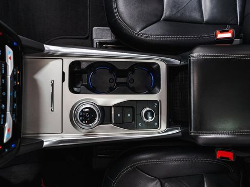 Used 2021 Ford Explorer Limited w/ Equipment Group 301A image 18