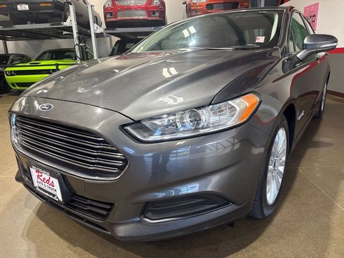 Used 2016 Ford Fusion SE image 46