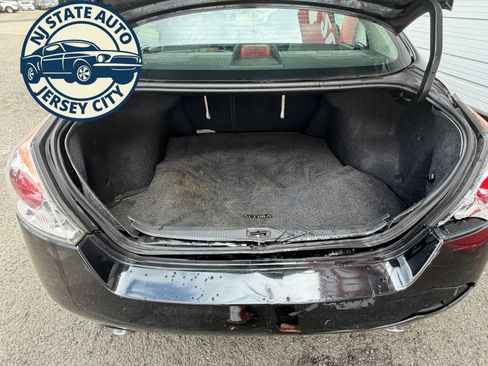 Used 2011 Nissan Altima 2.5 SL w/ 2.5SL Pkg FWD image 11