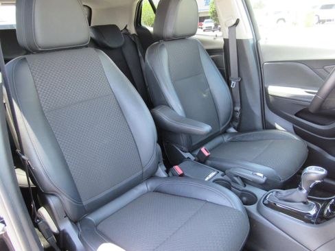 Used 2017 Buick Encore Preferred AWD/4WD image 9