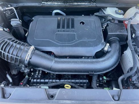Used 2023 GMC Acadia Denali w/ Denali Ultimate Package FWD image 33