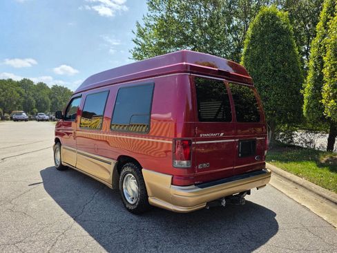 Used 2002 Ford E-150 and Econoline 150 image 3