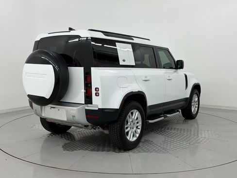 Used 2024 Land Rover Defender 110 S AWD/4WD image 9