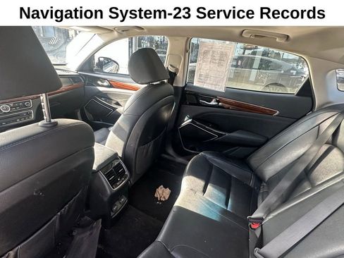 Used 2017 Kia Cadenza Technology image 3