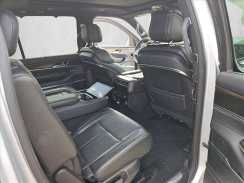 Used 2023 Jeep Grand Wagoneer 4WD image 24