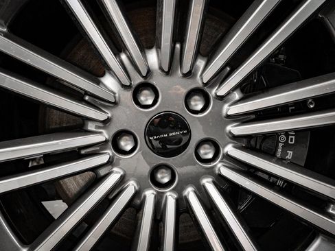 New 2026 Land Rover Range Rover SV AWD/4WD image 8