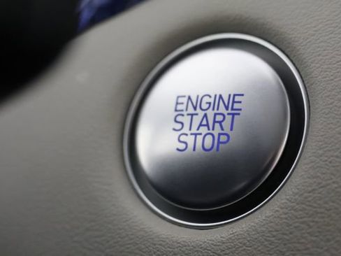 Used 2022 Hyundai Palisade Calligraphy image 17