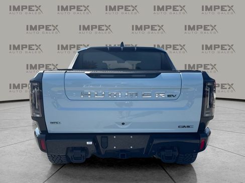 Used 2024 GMC Hummer EV 2X w/ Extreme Off-Road Package AWD/4WD image 4