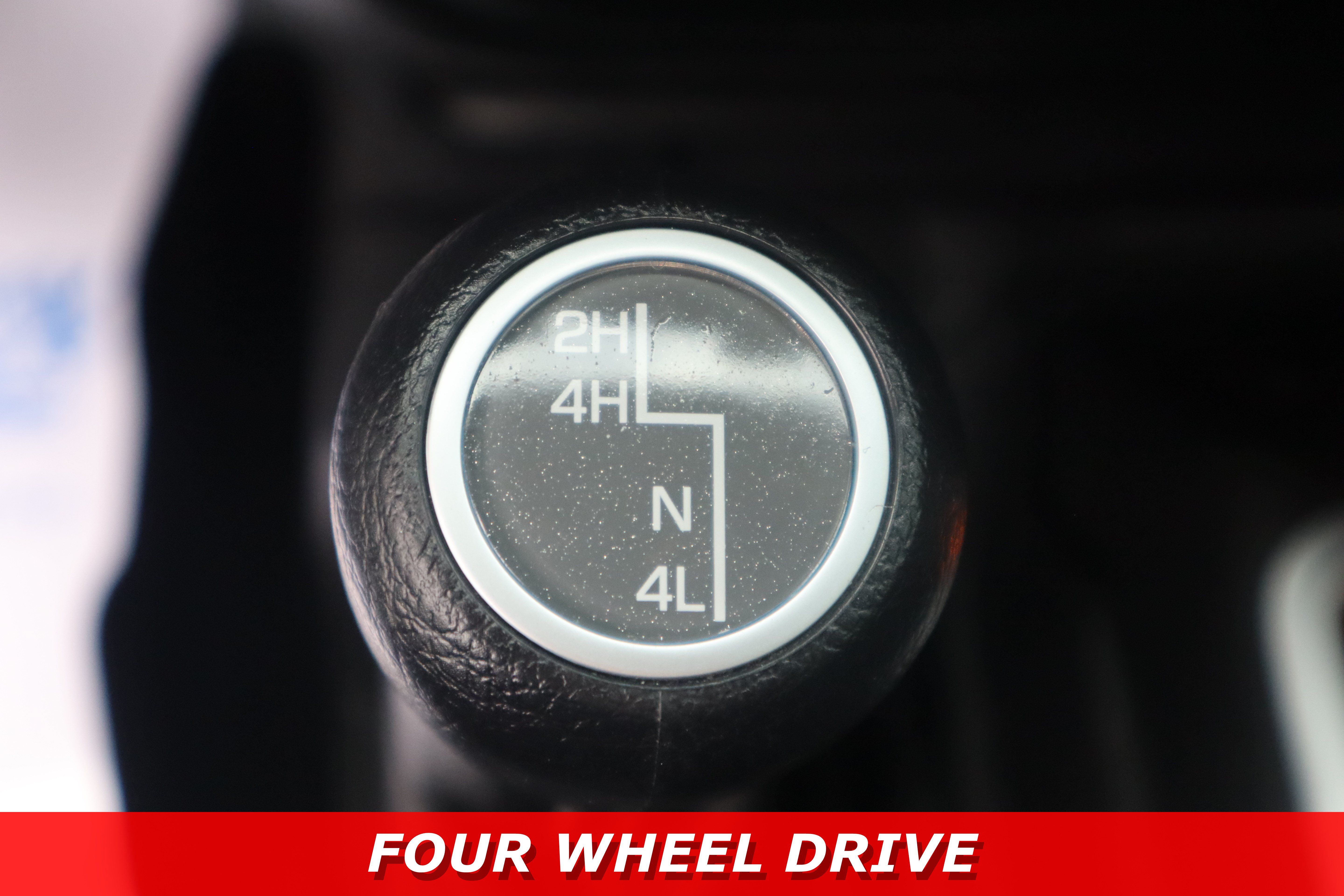Used 2020 Jeep Wrangler Unlimited Sahara AWD/4WD image 23