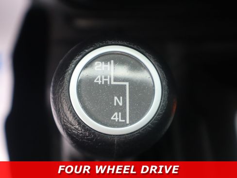 Used 2020 Jeep Wrangler Unlimited Sahara AWD/4WD image 23
