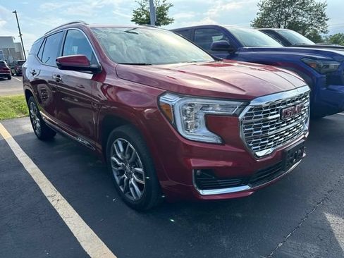 Used 2023 GMC Terrain Denali w/ LPO, Floor Liner Package AWD/4WD image 2