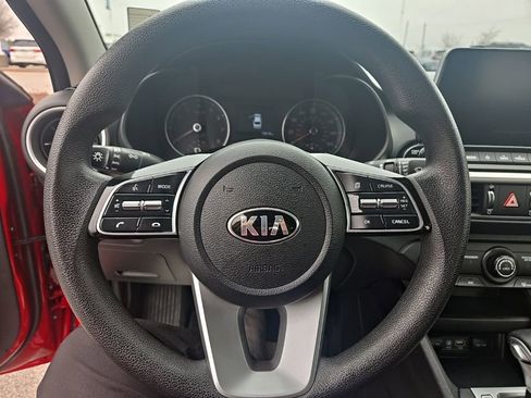 Used 2021 Kia Forte LXS image 18