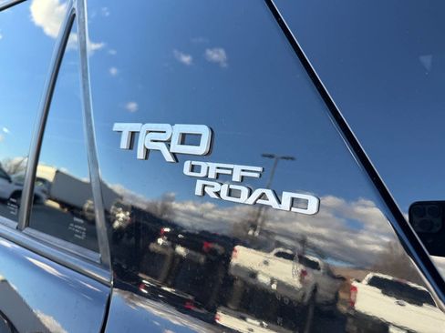 Used 2019 Toyota 4Runner TRD Off Road 4x4 4dr SUV image 10
