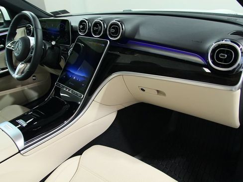 Certified 2025 Mercedes-Benz C 300 4MATIC Sedan image 21