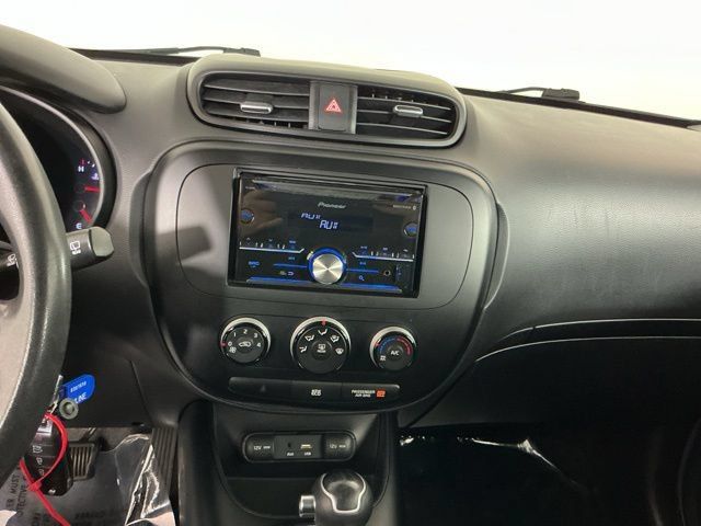 Used 2015 Kia Soul FWD image 17