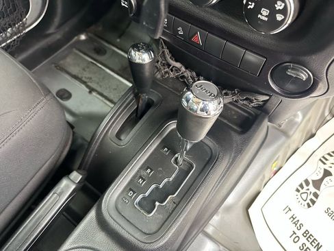 Used 2015 Jeep Wrangler Sport w/ Connectivity Group image 17