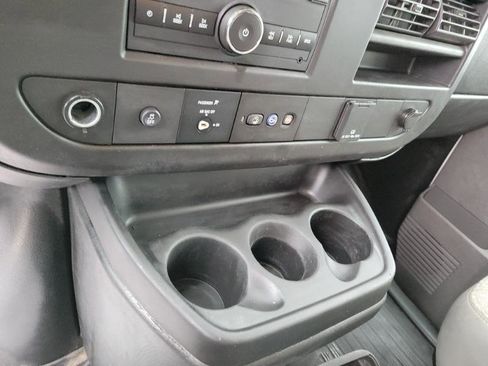 Used 2020 Chevrolet Express 3500 Extended w/ Driver Convenience Package image 27