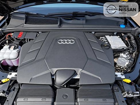 Used 2024 Audi Q7 3.0T Premium AWD/4WD image 13