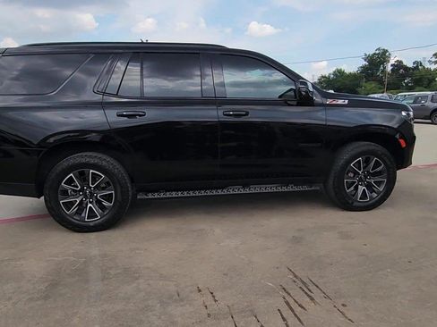 Certified 2024 Chevrolet Tahoe Z71 w/ Luxury Package AWD/4WD image 9