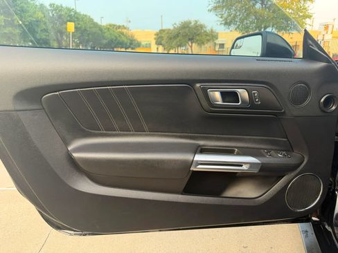 Used 2019 Ford Mustang GT Premium w/ GT Performance Package RWD image 10