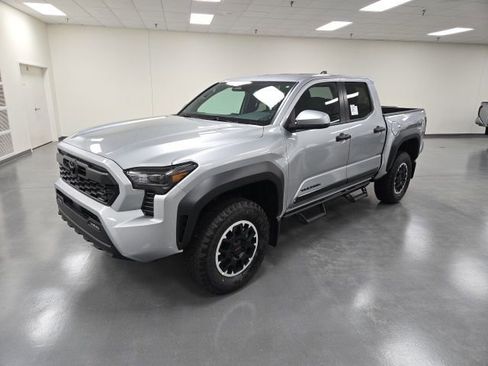New 2026 Toyota Tacoma TRD Off-Road AWD/4WD image 2