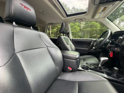 Used 2019 Toyota 4Runner TRD Off-Road Premium AWD/4WD image 21
