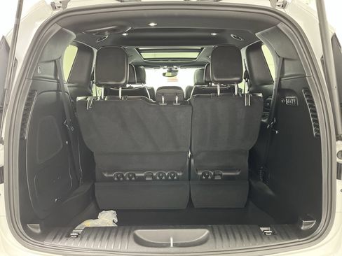 Used 2022 Chrysler Pacifica Limited w/ S Appearance Package FWD image 31