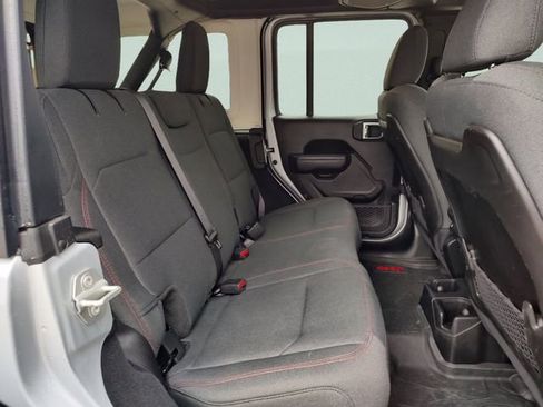 Certified 2024 Jeep Wrangler Unlimited Rubicon image 6