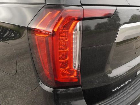 Used 2024 GMC Yukon Denali w/ Denali Reserve Package image 39