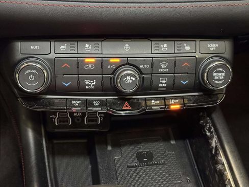 Used 2023 Dodge Durango R/T AWD/4WD image 28