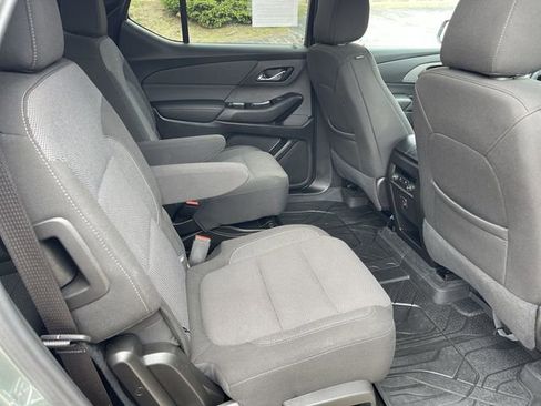 Used 2023 Chevrolet Traverse LT AWD/4WD image 15