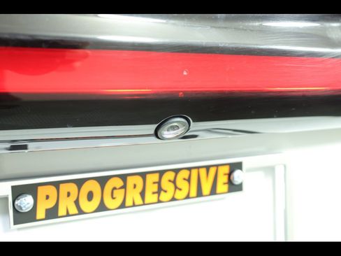 Used 2022 Chrysler Pacifica Touring-L image 22