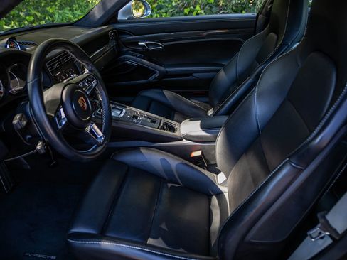 Used 2018 Porsche 911 Turbo S AWD/4WD image 26