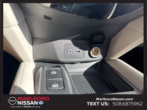 Used 2020 Nissan Rogue Sport SL image 27