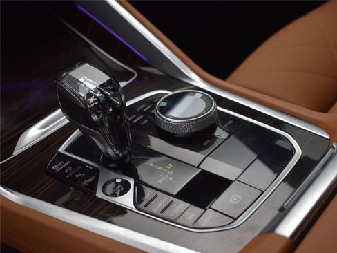 Used 2023 BMW X6 M50i w/ Executive Package image 5