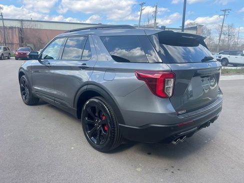Used 2024 Ford Explorer ST w/ Equipment Group 401A image 7