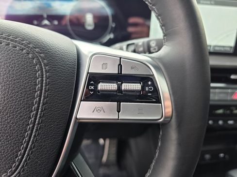 Certified 2025 Kia Telluride SX Prestige X-Line AWD/4WD image 35