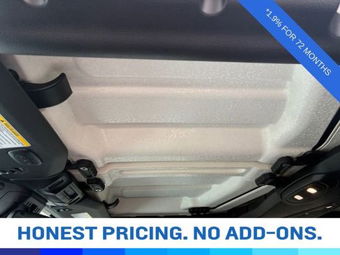 New 2026 Jeep Gladiator Sahara image 7