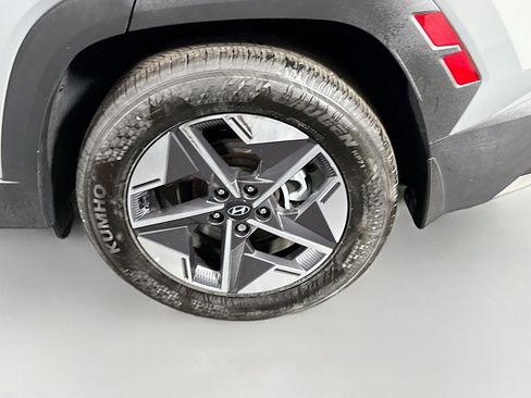 Used 2025 Hyundai Tucson SEL FWD image 37